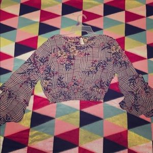 Live 4 Truth floral Crop top❤️